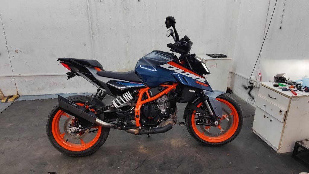 Rogue 2.0 for KTM Gen 3 250 & 390 with Decat Pipe - Barrel Exhaust