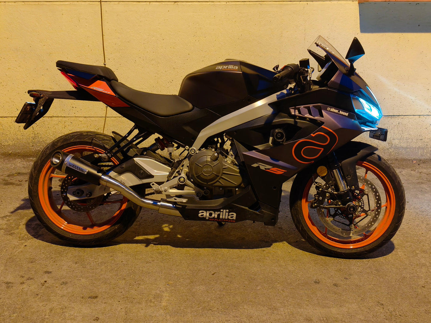 Outlaw 2.0 Full System for Aprilia RS457 with header pipe