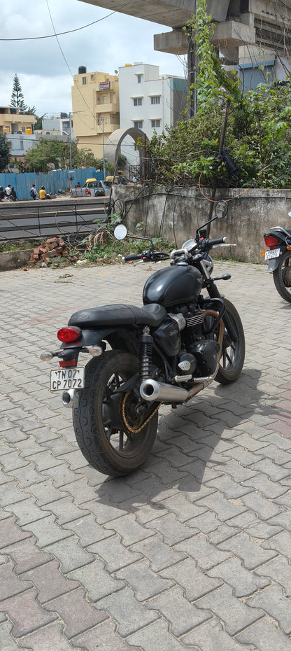 B Twinn exhaust for Triumph Street Twin 900